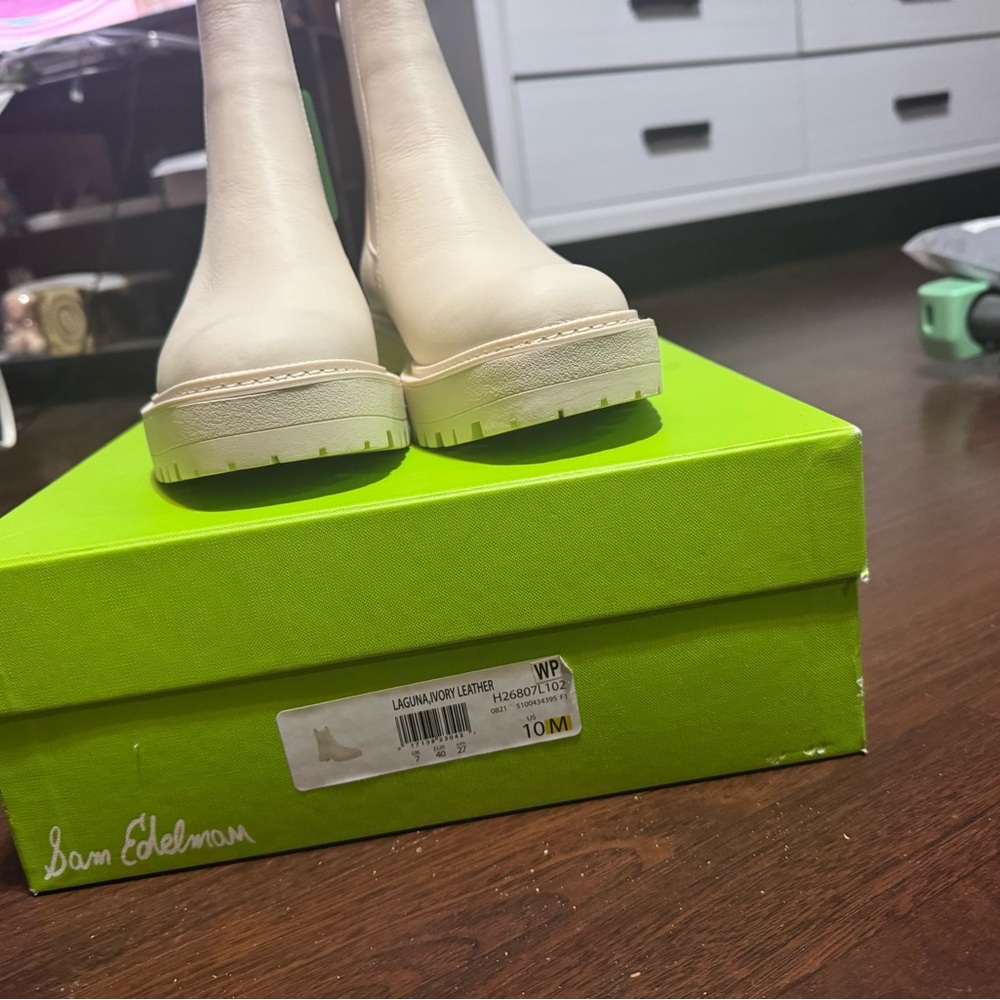 Off-White Boots - Picture 2 of 4